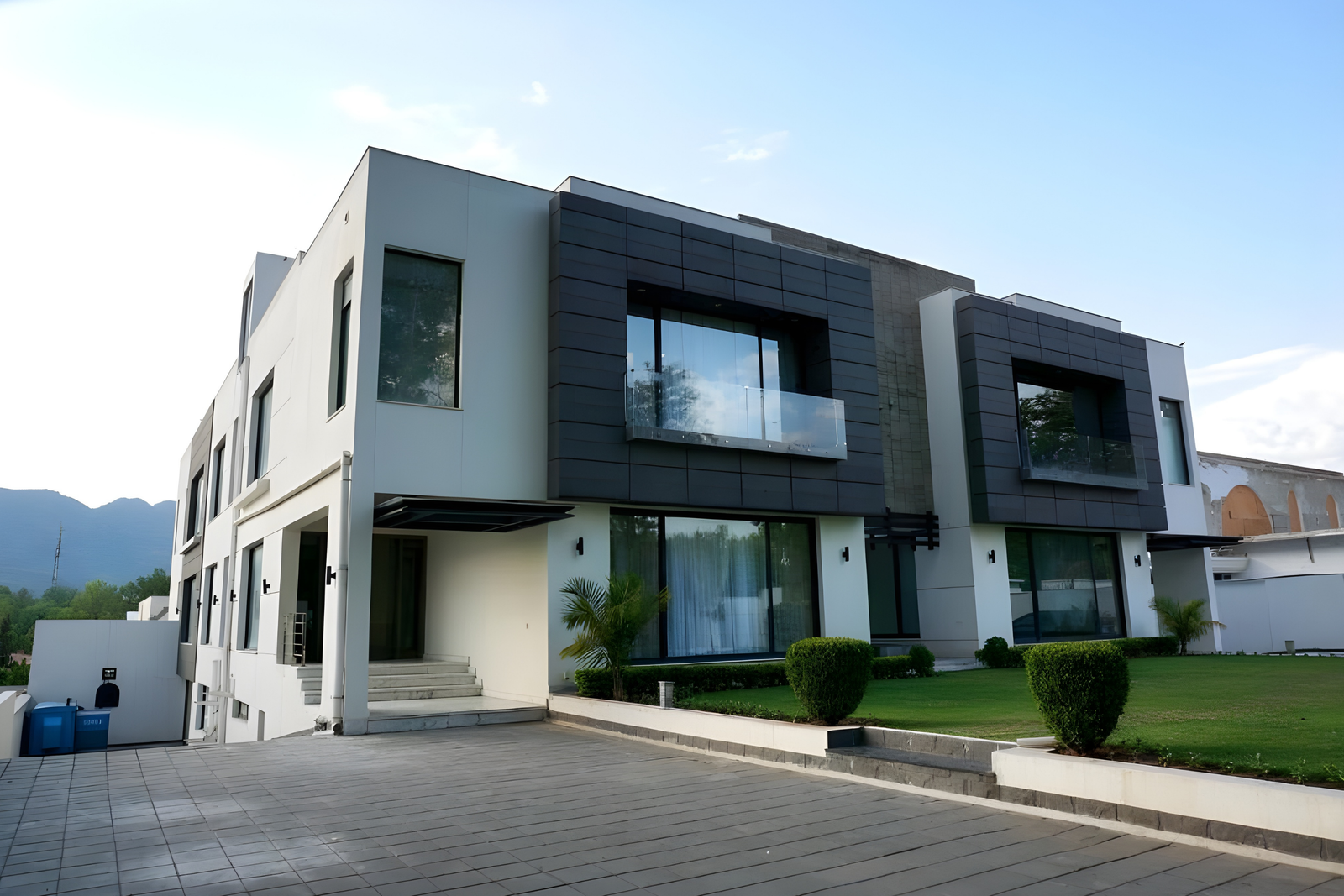 OXVUE Boutique Hotel